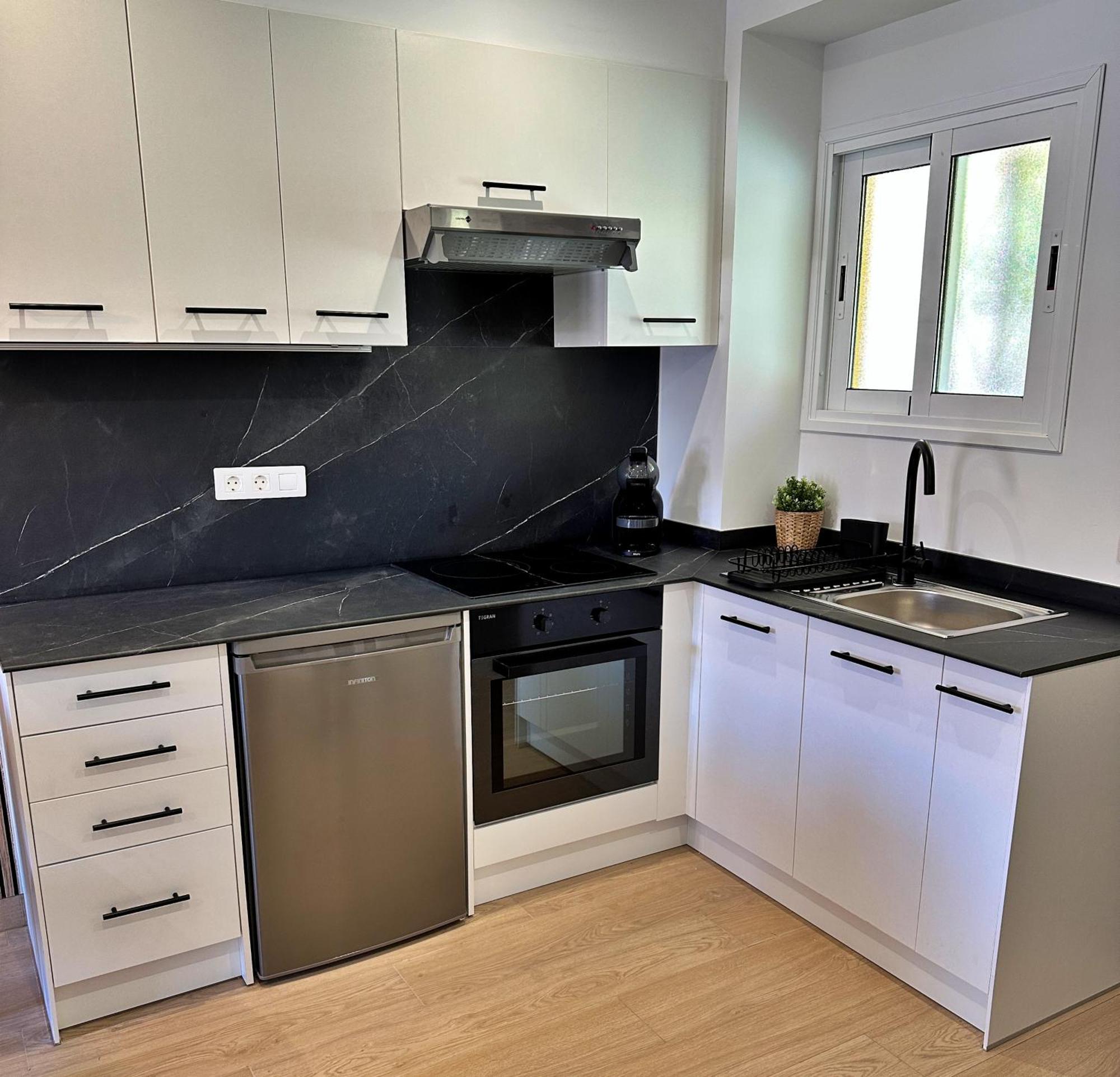 Apartment Torres Del Sol En Playa Vistas - Cristianos Arona (Tenerife)